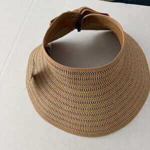 NWT MAGID HAT Beige Straw Sun SPF 50 VISOR Beach Roll Up WIDE BRIM PACKABLE Bow